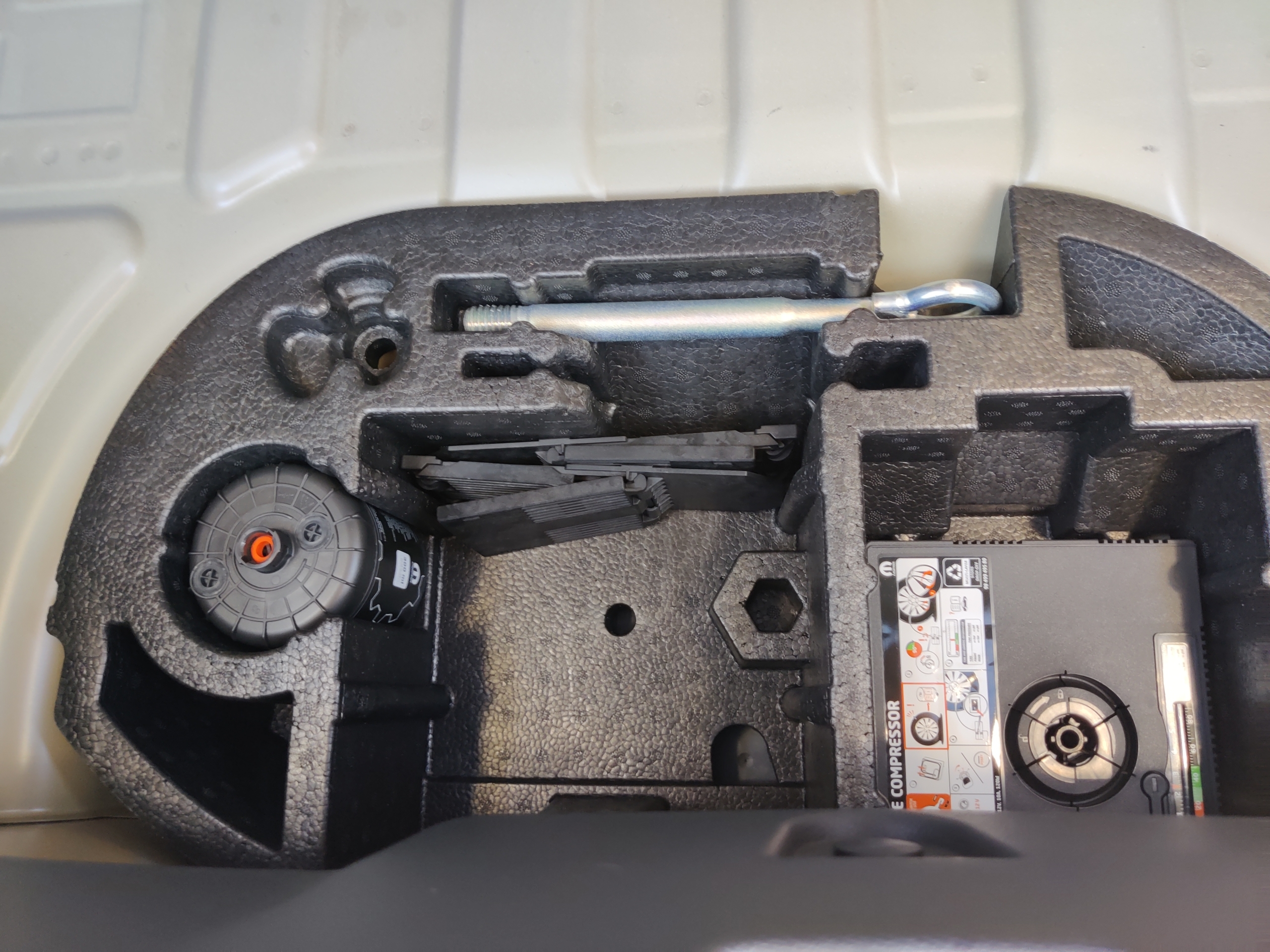 NEW CITROEN E-C3 IV 113 MAX 44 KWH AUTOMATIQUE – Image 2