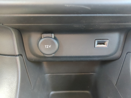 CITROEN C3 III 1.2 PURETECH 110 S&S FEEL BV6 – Image 27