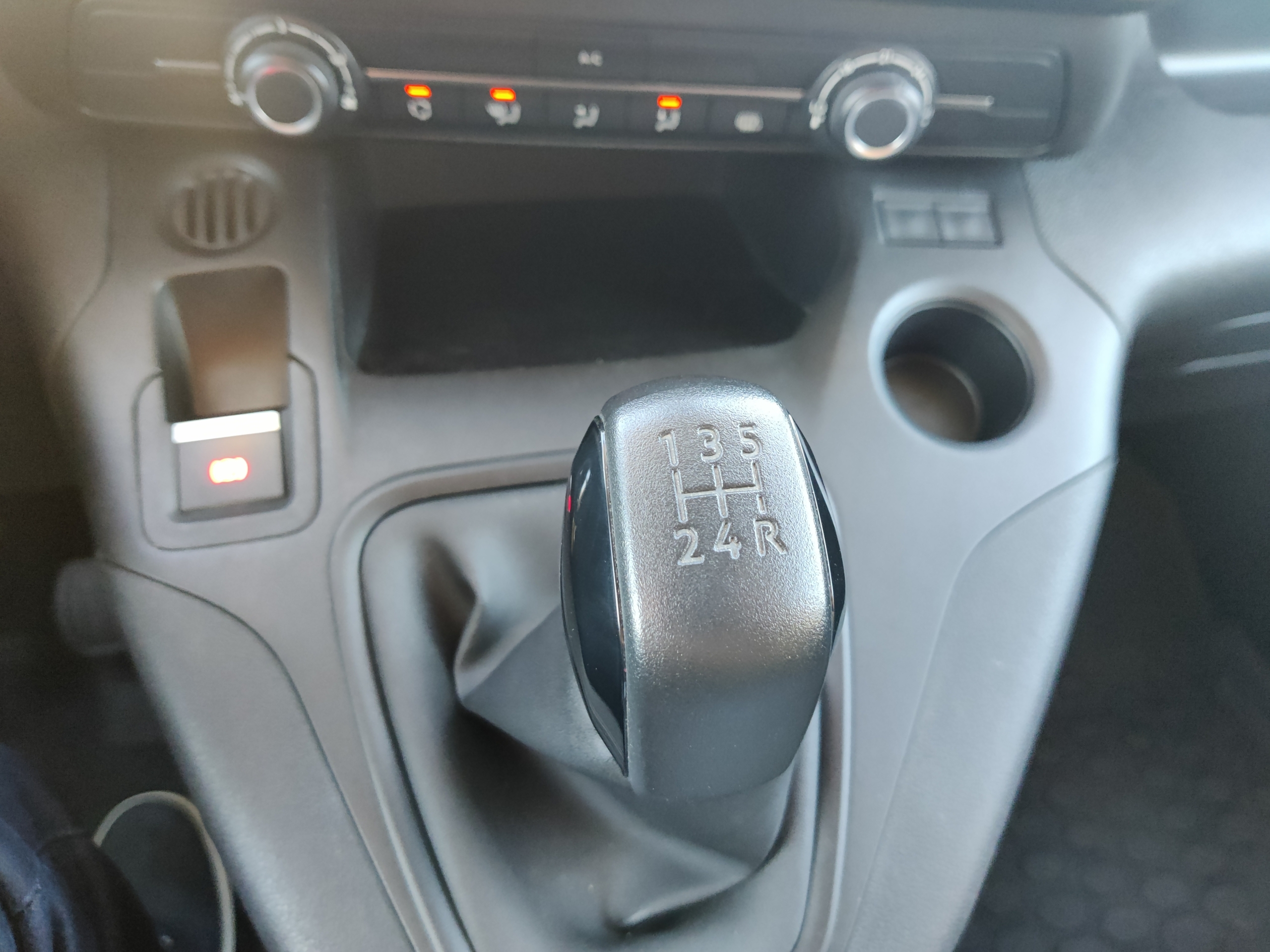 PEUGEOT PARTNER III 1.5 BHDI 100 S&S 1000KG STD ASPHALT – Image 12