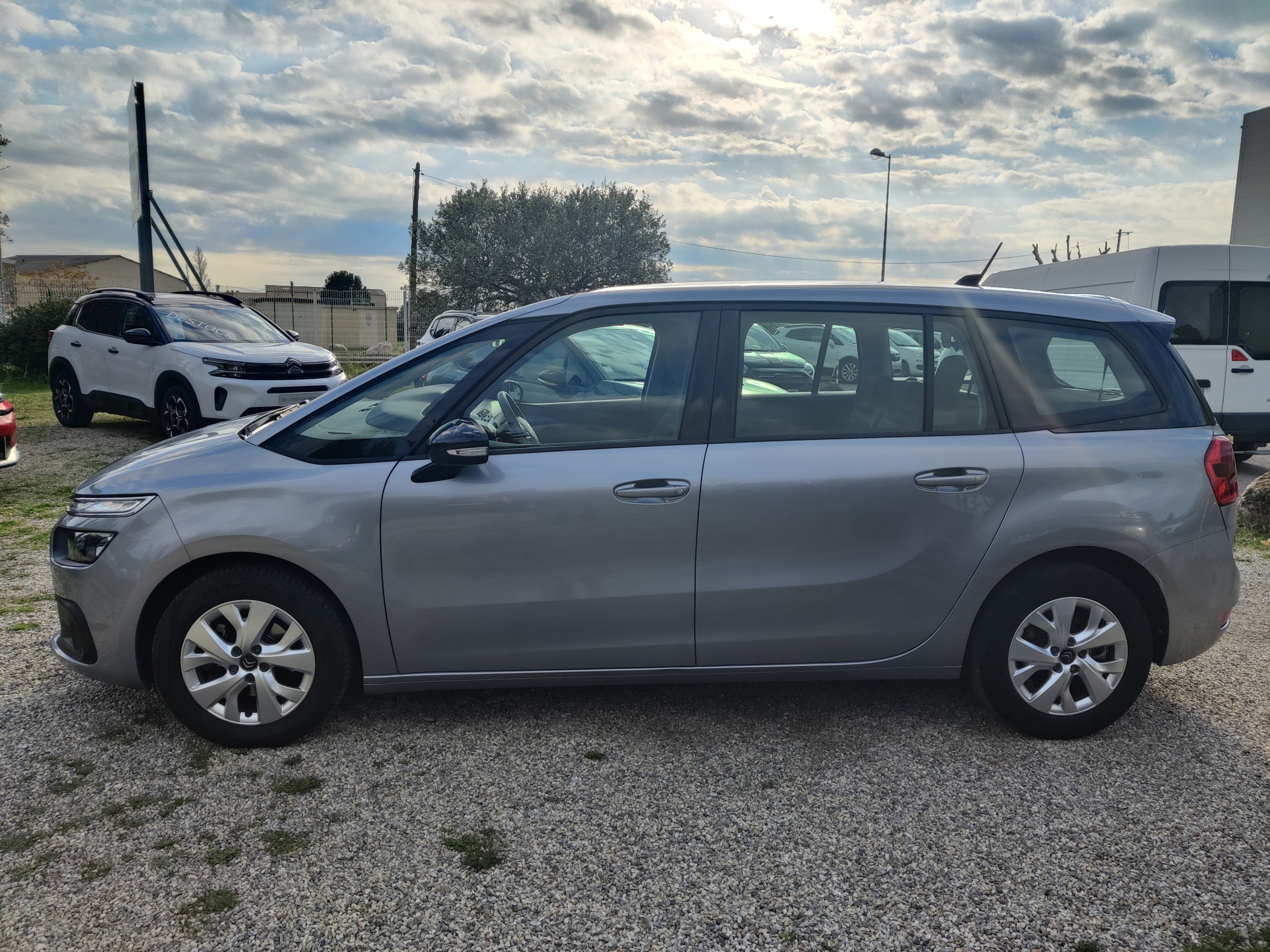 CITROËN GRAND C4 SPACETOURER BHDi 130 S&S BVM6 BUSINESS 7 PLACES – Image 3