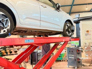 géométrie auto à Istres